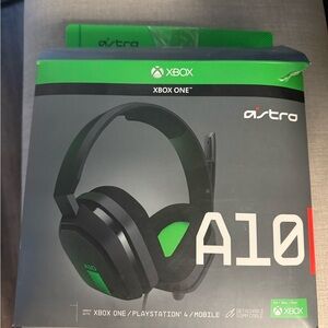 Astro A10 Xbox One Headset - Black and Green